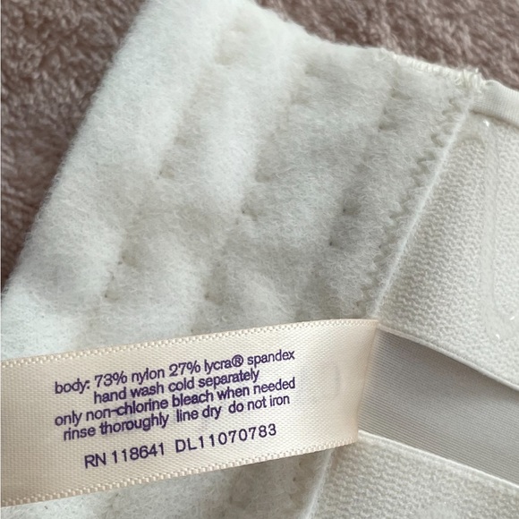 Cacique strapless bra size 46D - Picture 7 of 11